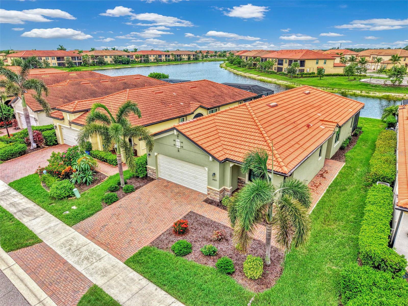 10065 COZY GROVE DR, Venice, FL 34293
