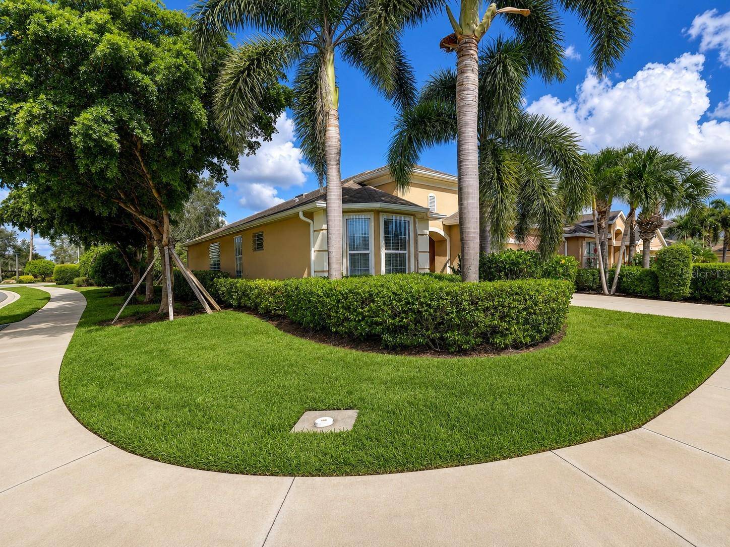 2542 CORTENOVA CT, Venice, FL 34292