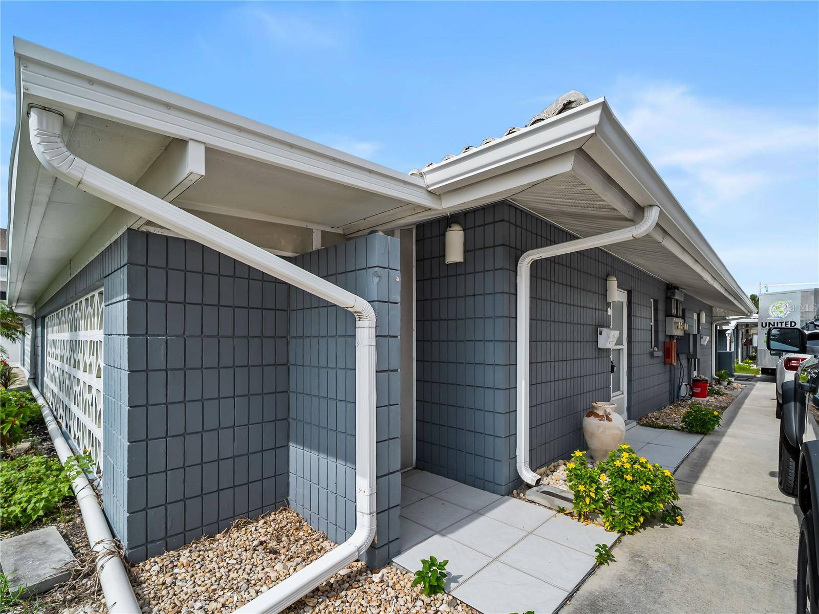 1205 TARPON CENTER DR #C1, Venice, FL 34285