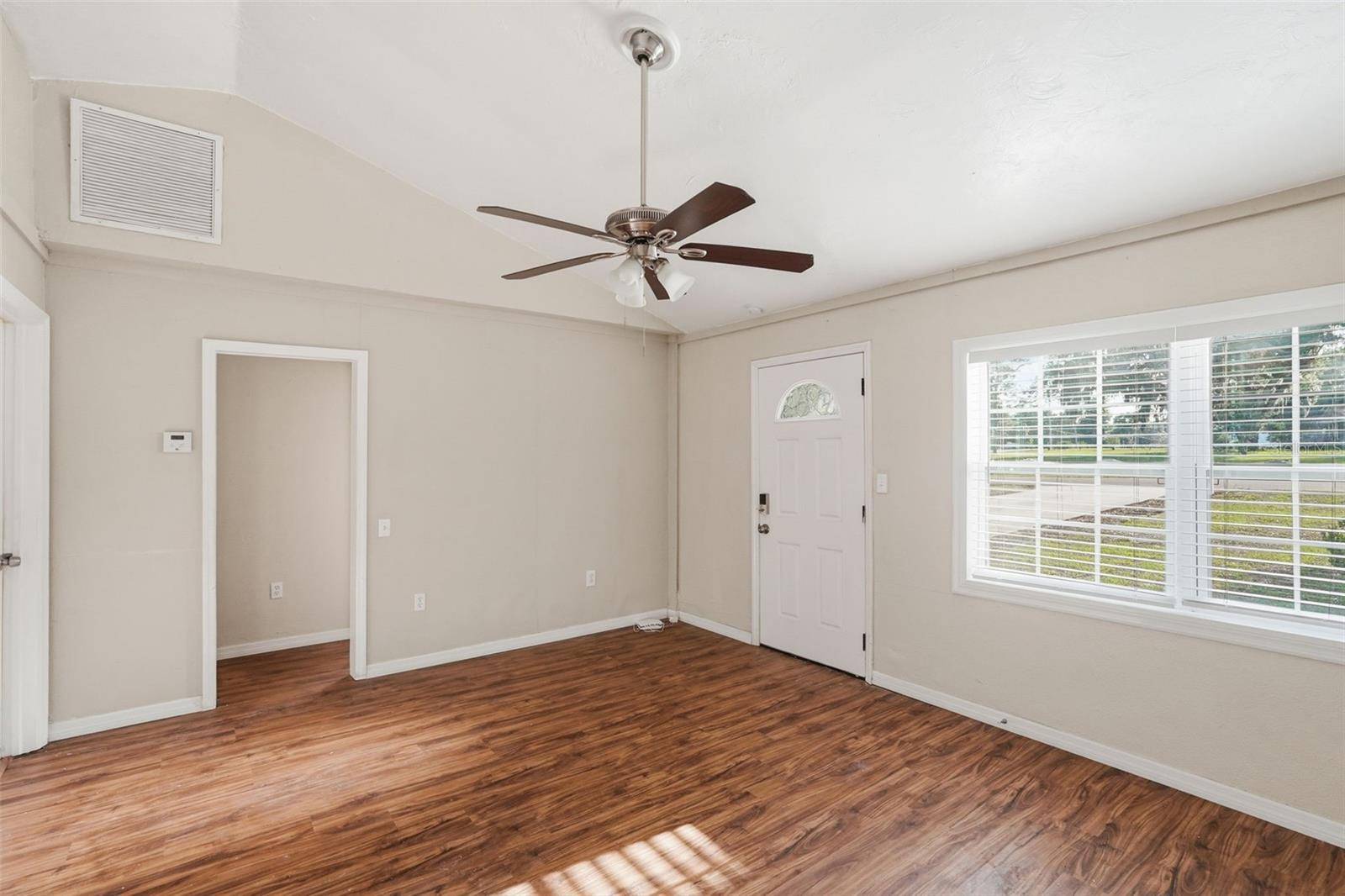 303 JOSEPHINE AVE, Fruitland Park, FL 34731