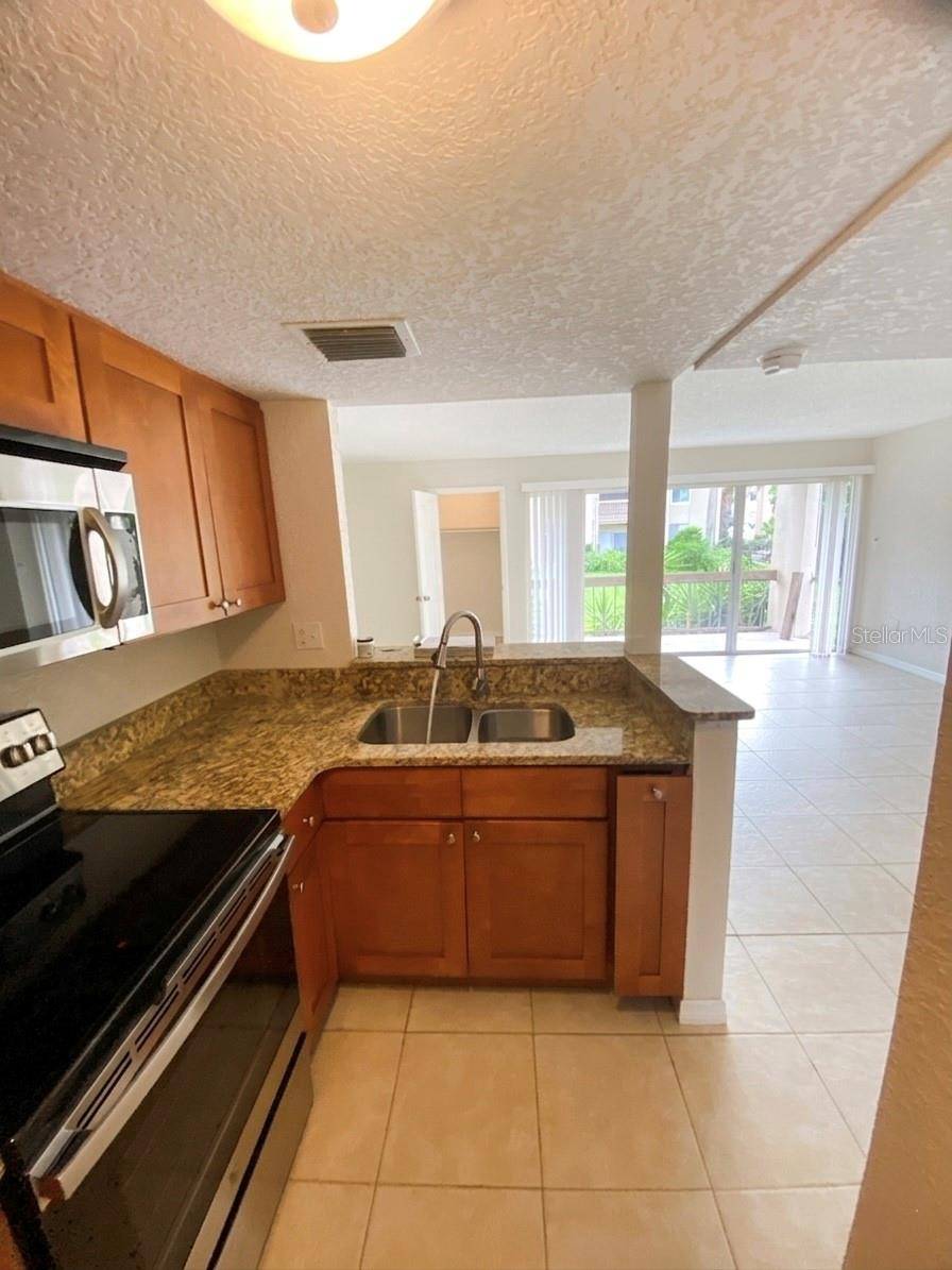 554 ORANGE DR #15, Altamonte Springs, FL 32701