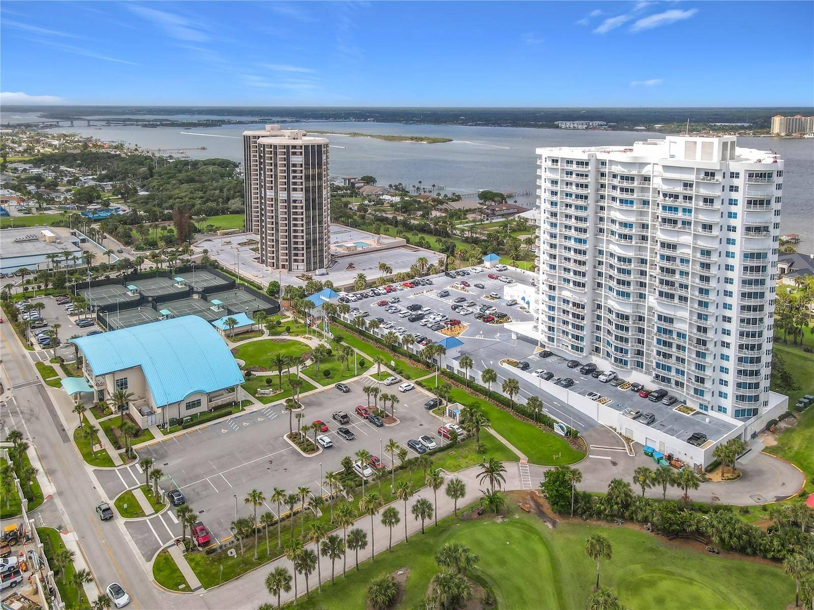 2 OCEANS WEST BLVD #300, Daytona Beach Shores, FL 32118
