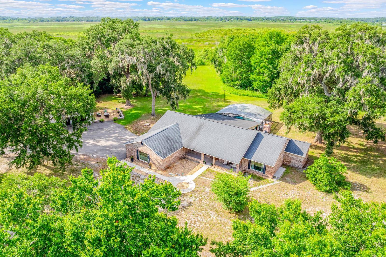 1600 E 10TH ST, St Cloud, FL 34771