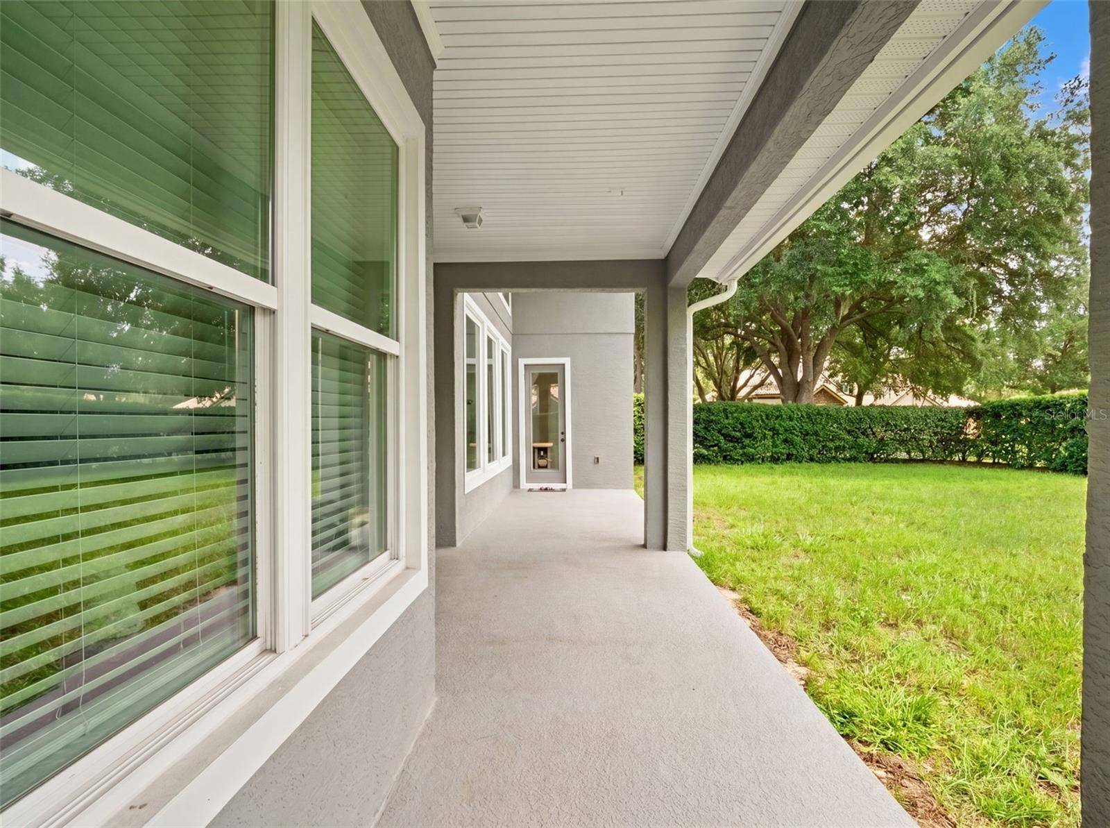 25622 HAWKS RUN LN, Sorrento, FL 32776