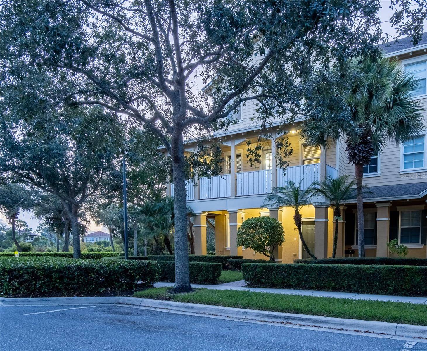 103 E THATCH PALM CIR, Jupiter, FL 33458
