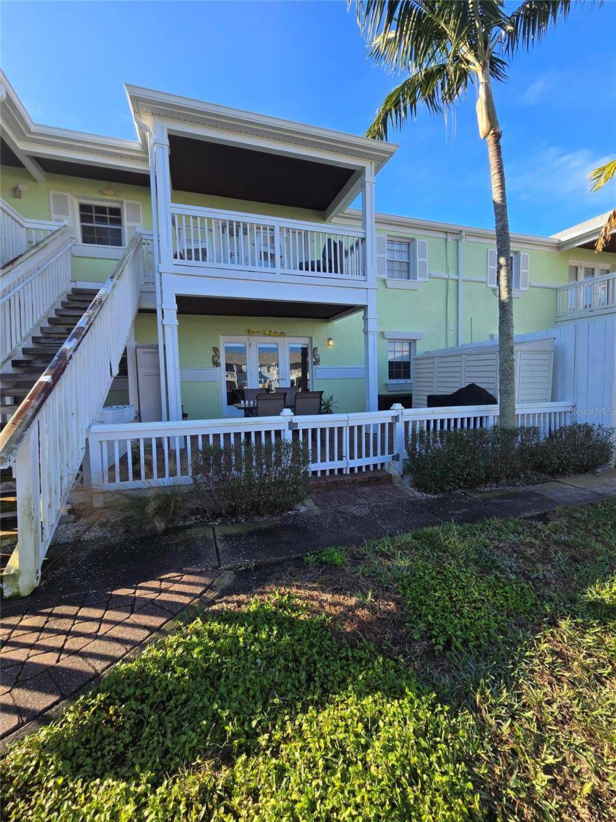 5231 BEACH DR SE #A, St Petersburg, FL 33705