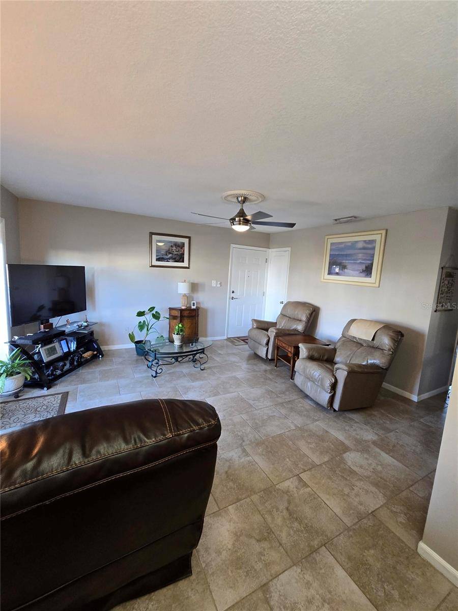 5231 BEACH DR SE #A, St Petersburg, FL 33705