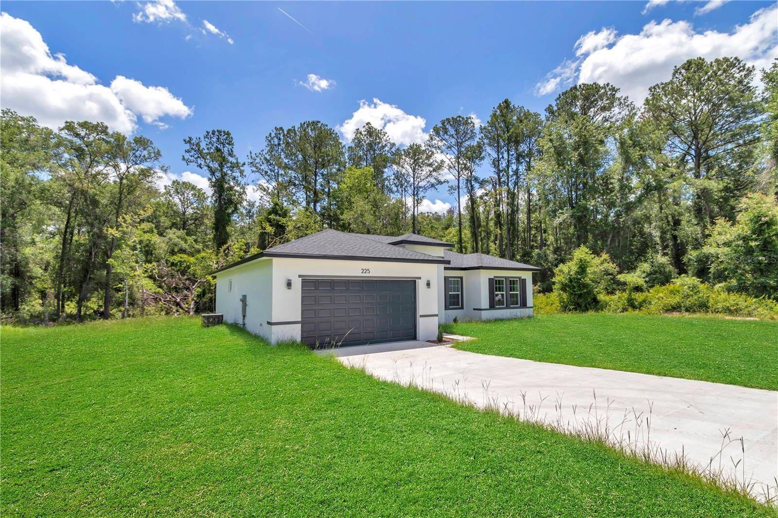 225 E CALDWELL DR, Dunnellon, FL 34434