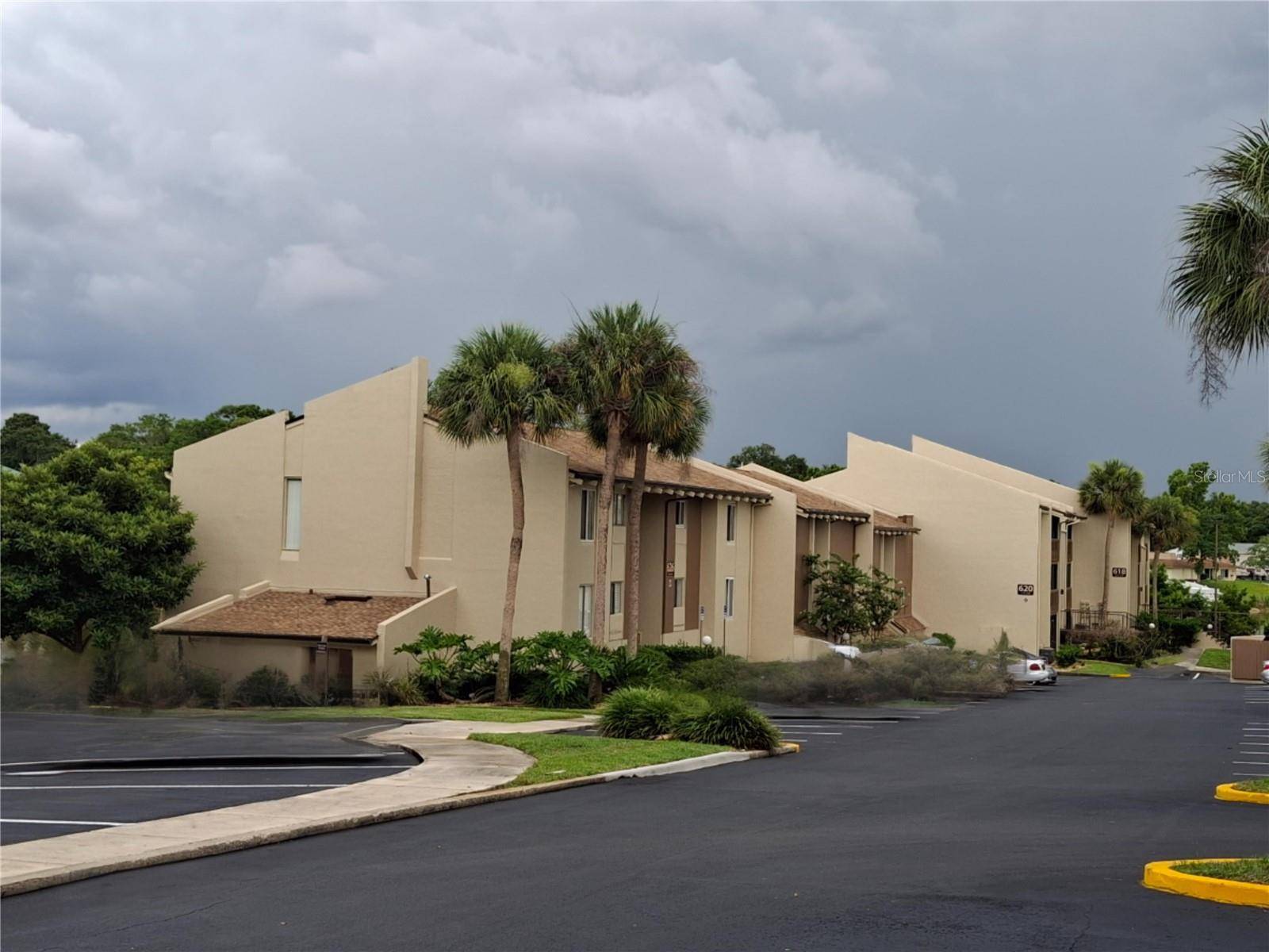 622 ORANGE DR #232, Altamonte Springs, FL 32701