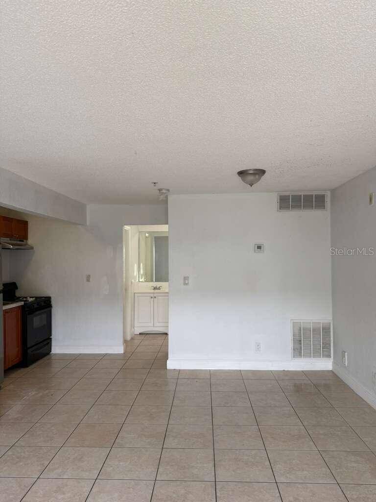 4251 NW 5TH ST #121, Fort Lauderdale, FL 33317
