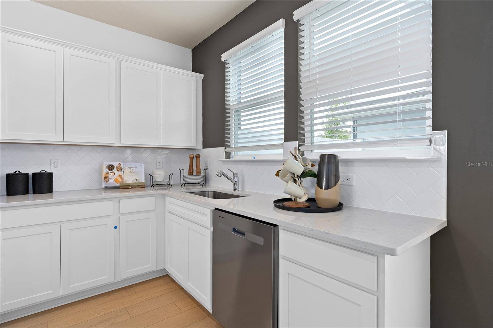 1151 LEMONGRASS ALLEY, Orlando, FL 32820