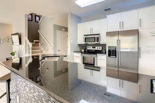 3163 YELLOW LANTANA LN, Kissimmee, FL 34747