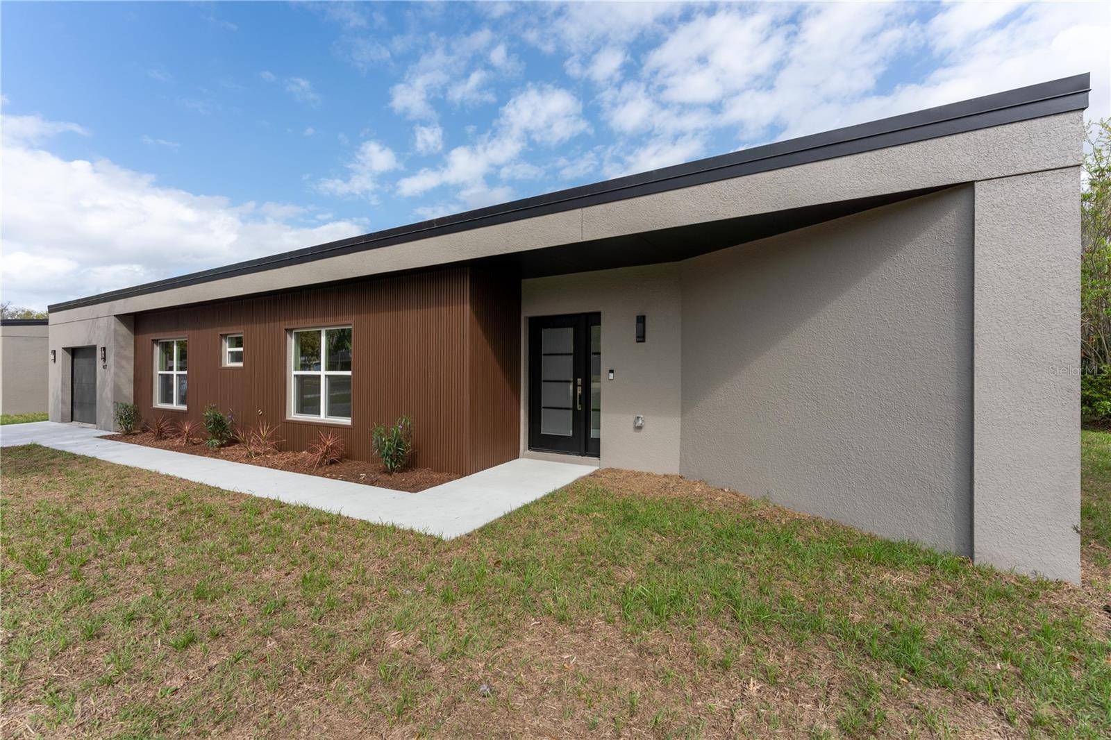 457 RIVERVIEW AVE, Sanford, FL 32771