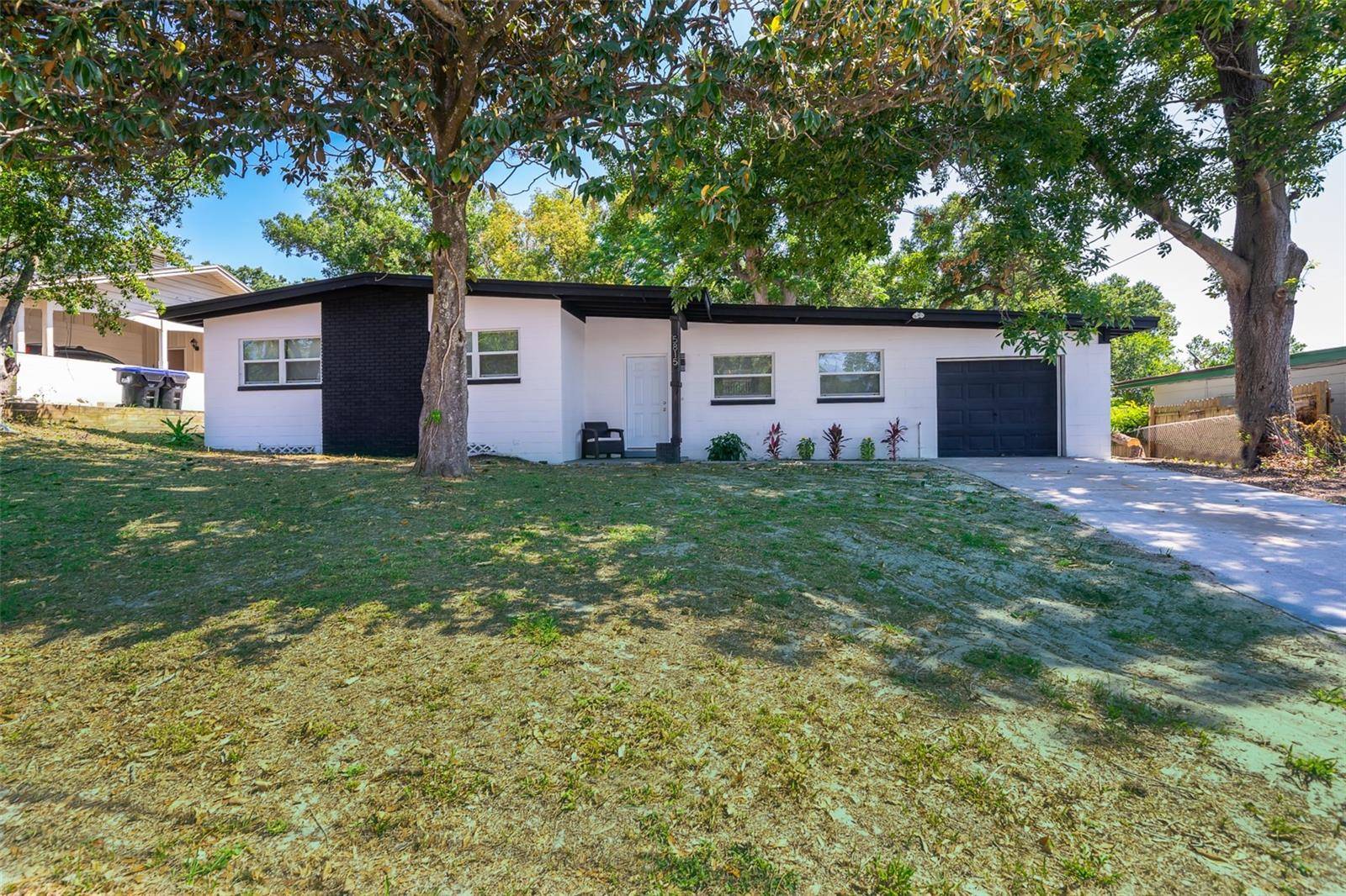 5815 WOLF RD, Orlando, FL 32808