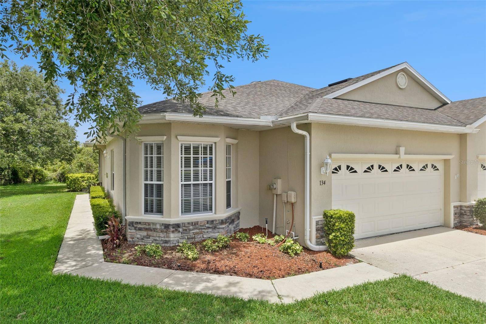 134 LOWER LAKE CT, Debary, FL 32713