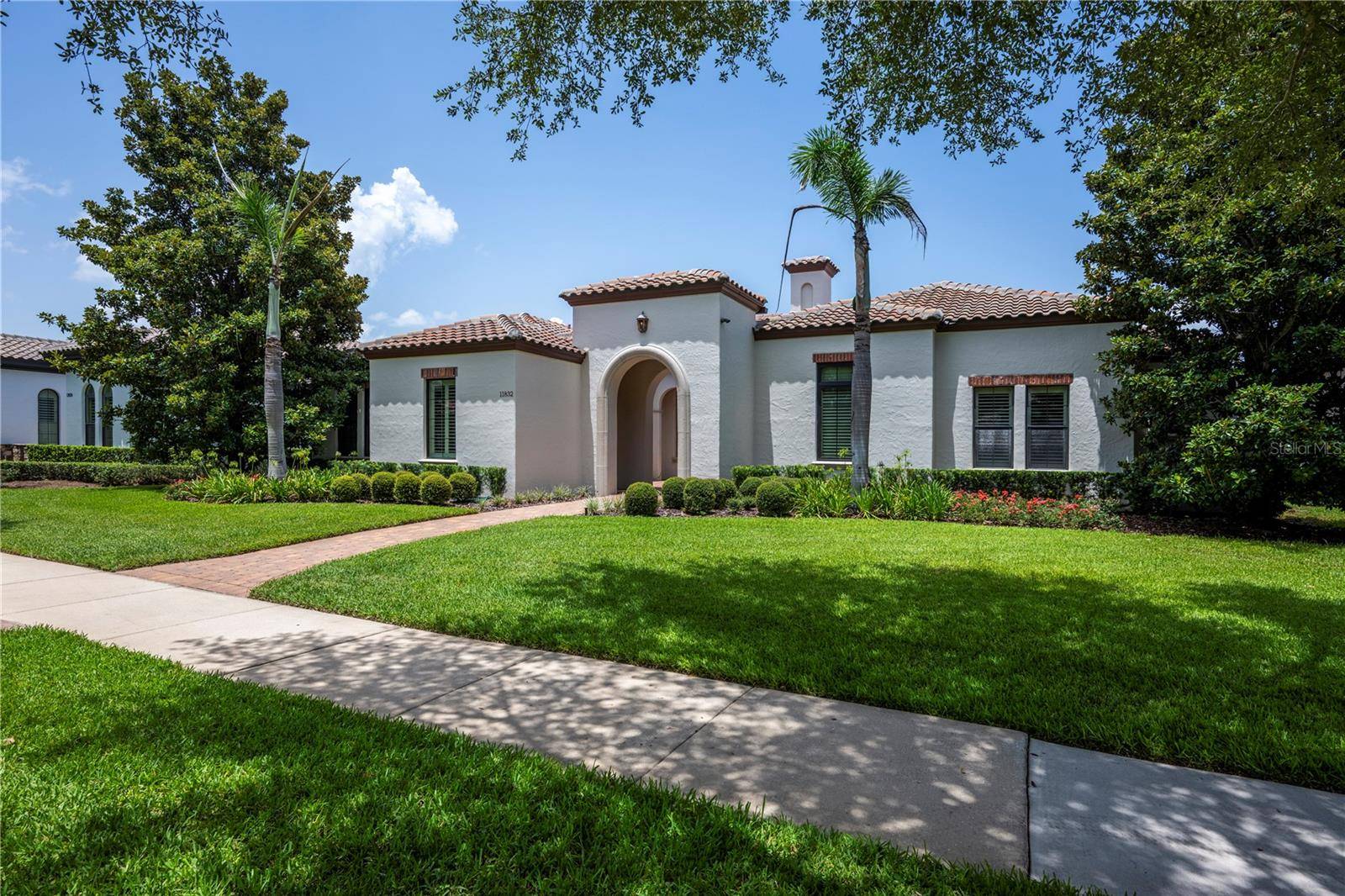 11832 WATERSTONE LOOP DR, Windermere, FL 34786