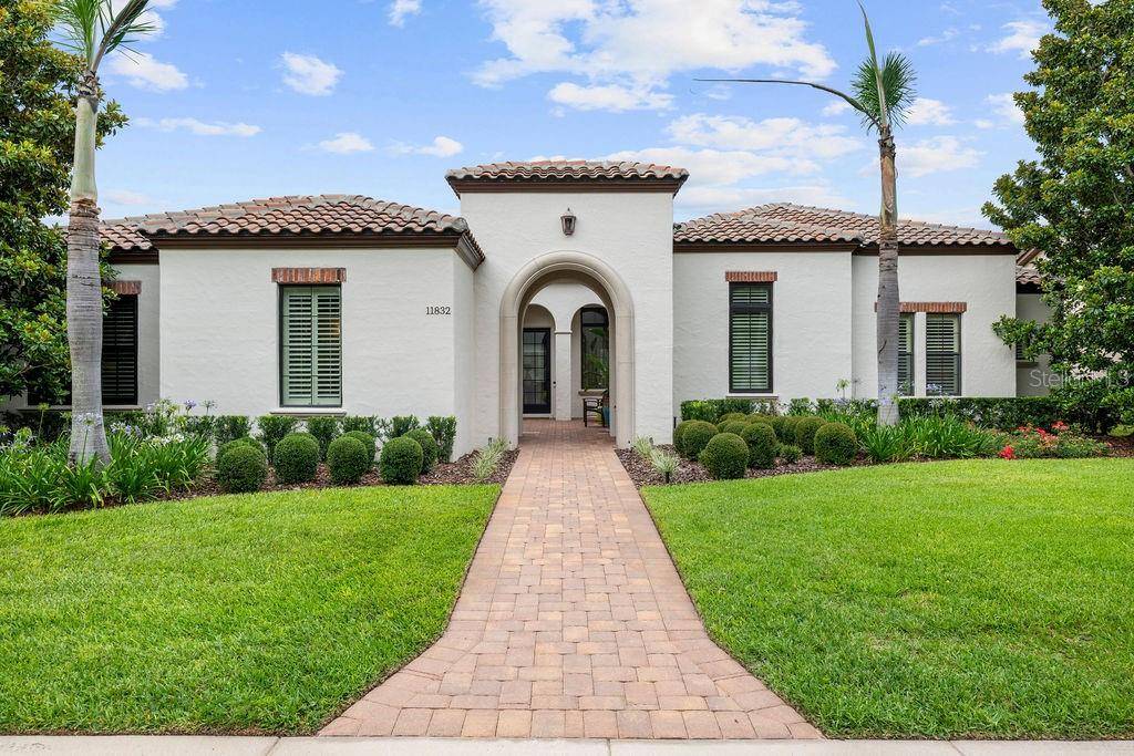 11832 WATERSTONE LOOP DR, Windermere, FL 34786