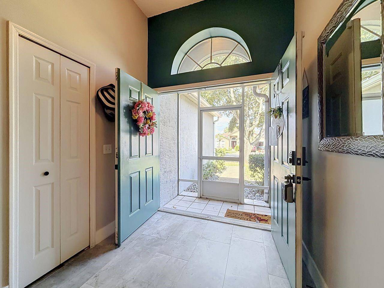 527 DOMINISH ESTATES DR, Apopka, FL 32712