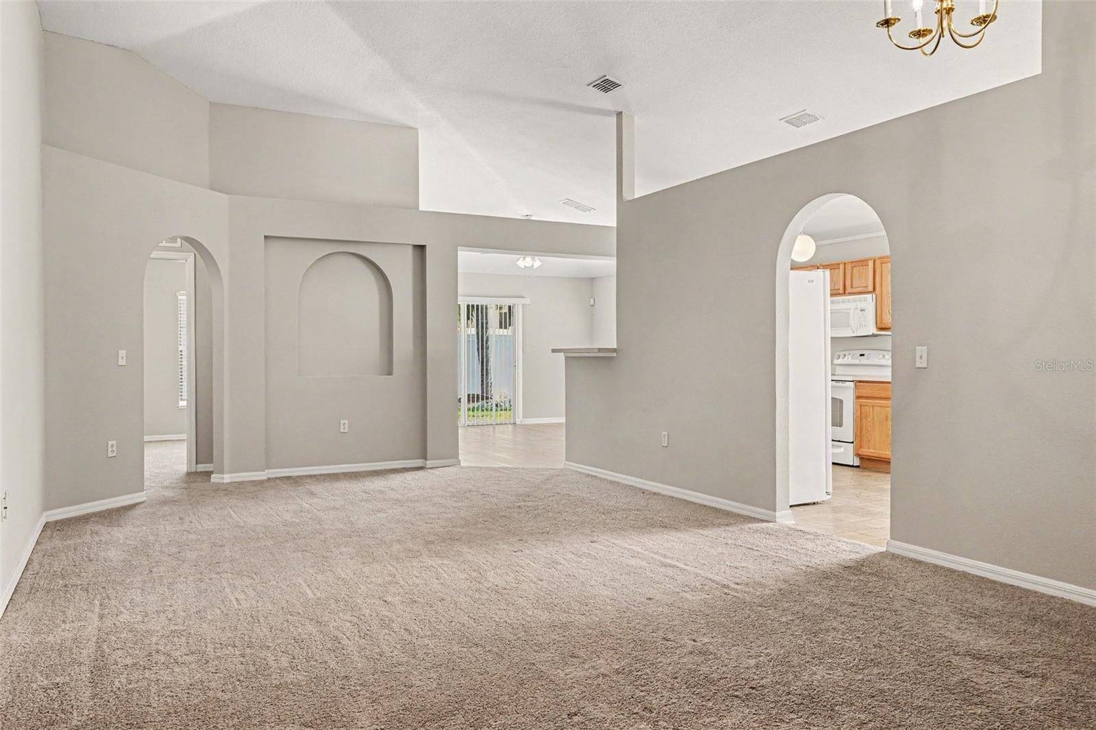 1761 EAGLE PINES CIR, Eagle Lake, FL 33839