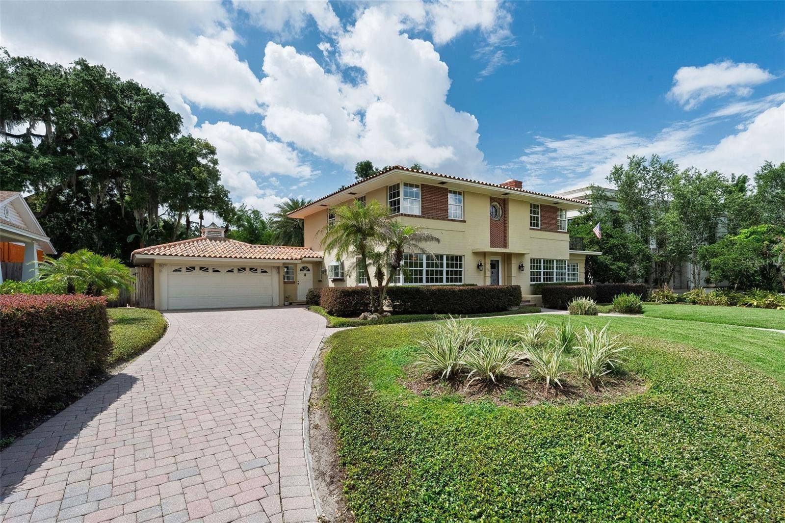 830 LAKE DAVIS DR, Orlando, FL 32806