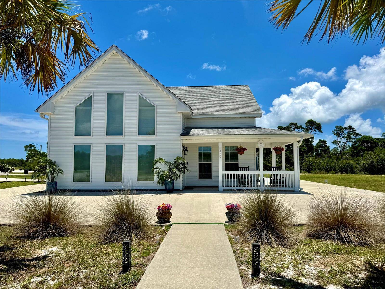 260 BLUE HERON DR, Eastpoint, FL 32328