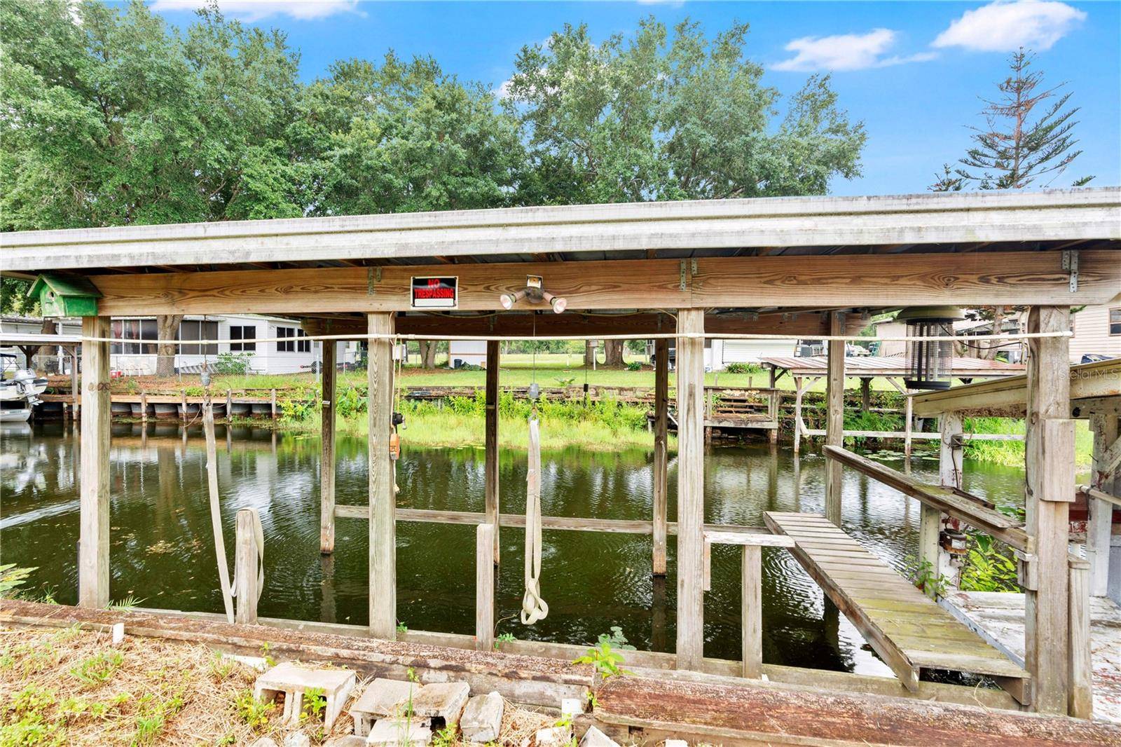 13450 PALM DR, Astatula, FL 34705