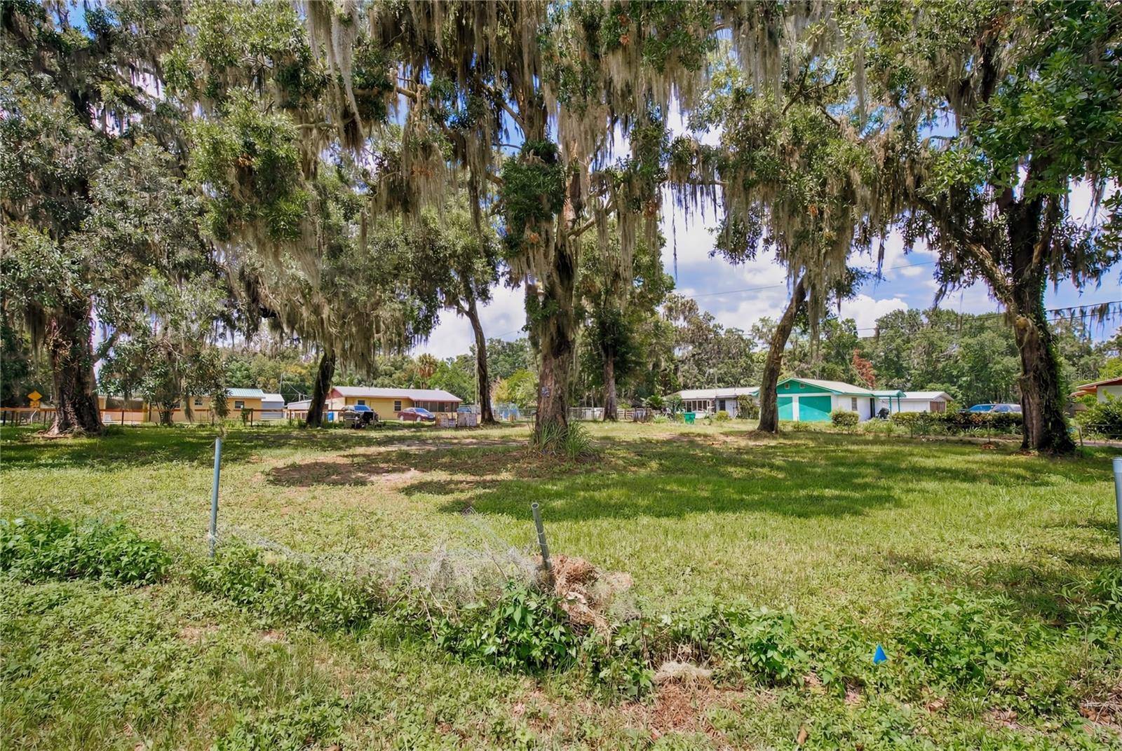 720 HUNTINGTON RD, Crescent City, FL 32112