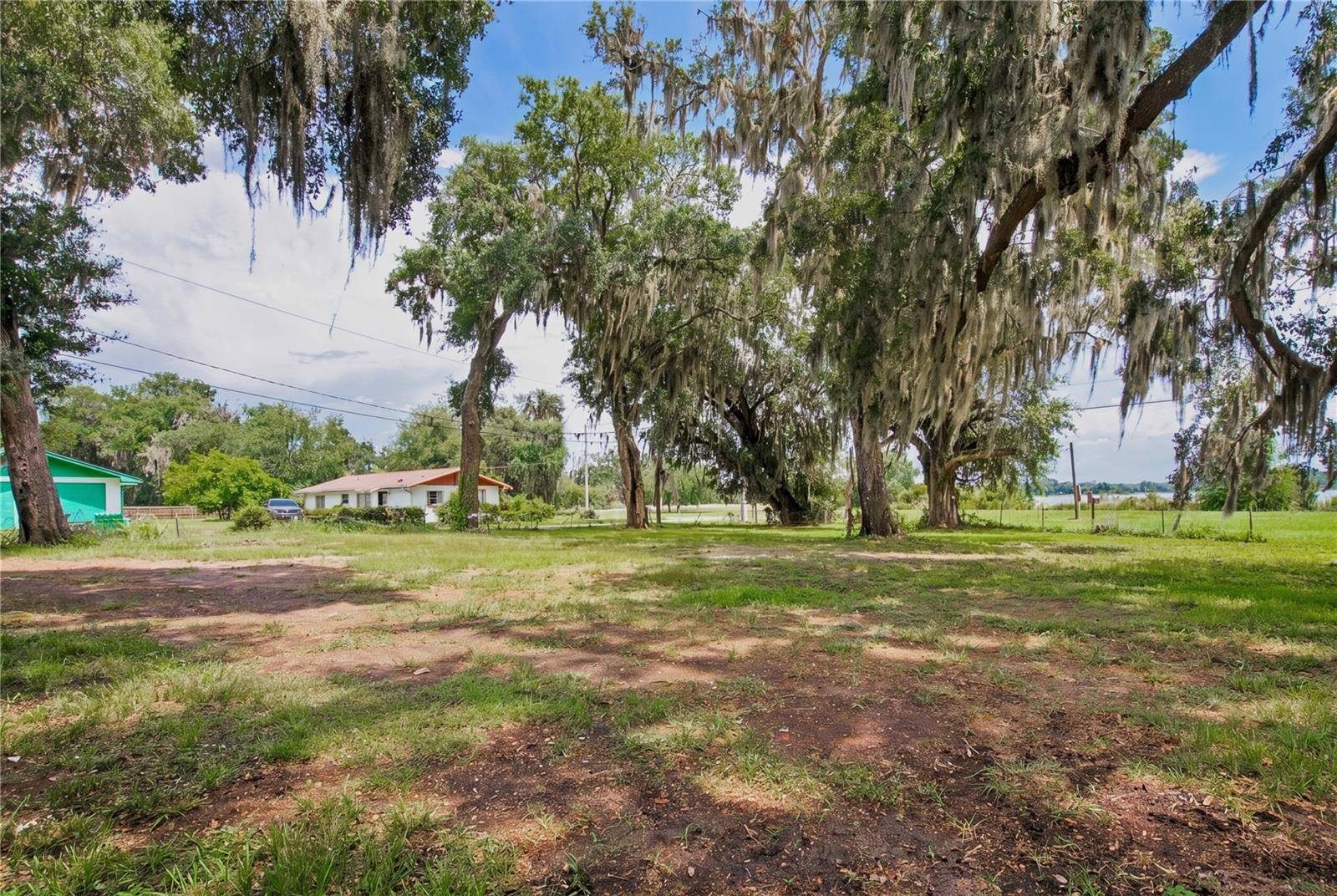 720 HUNTINGTON RD, Crescent City, FL 32112