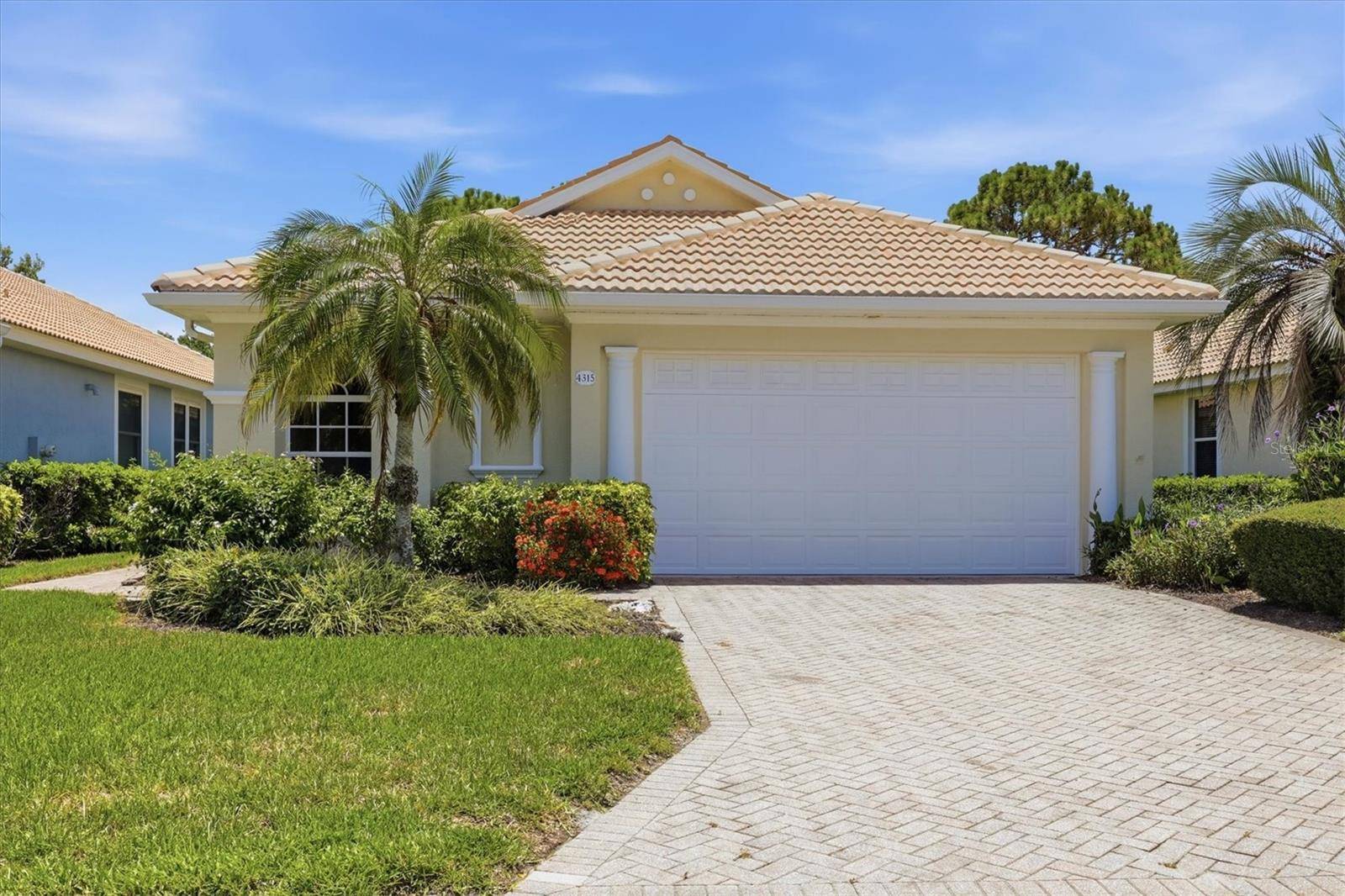 4315 REFLECTIONS Pkwy, Sarasota, FL 34233