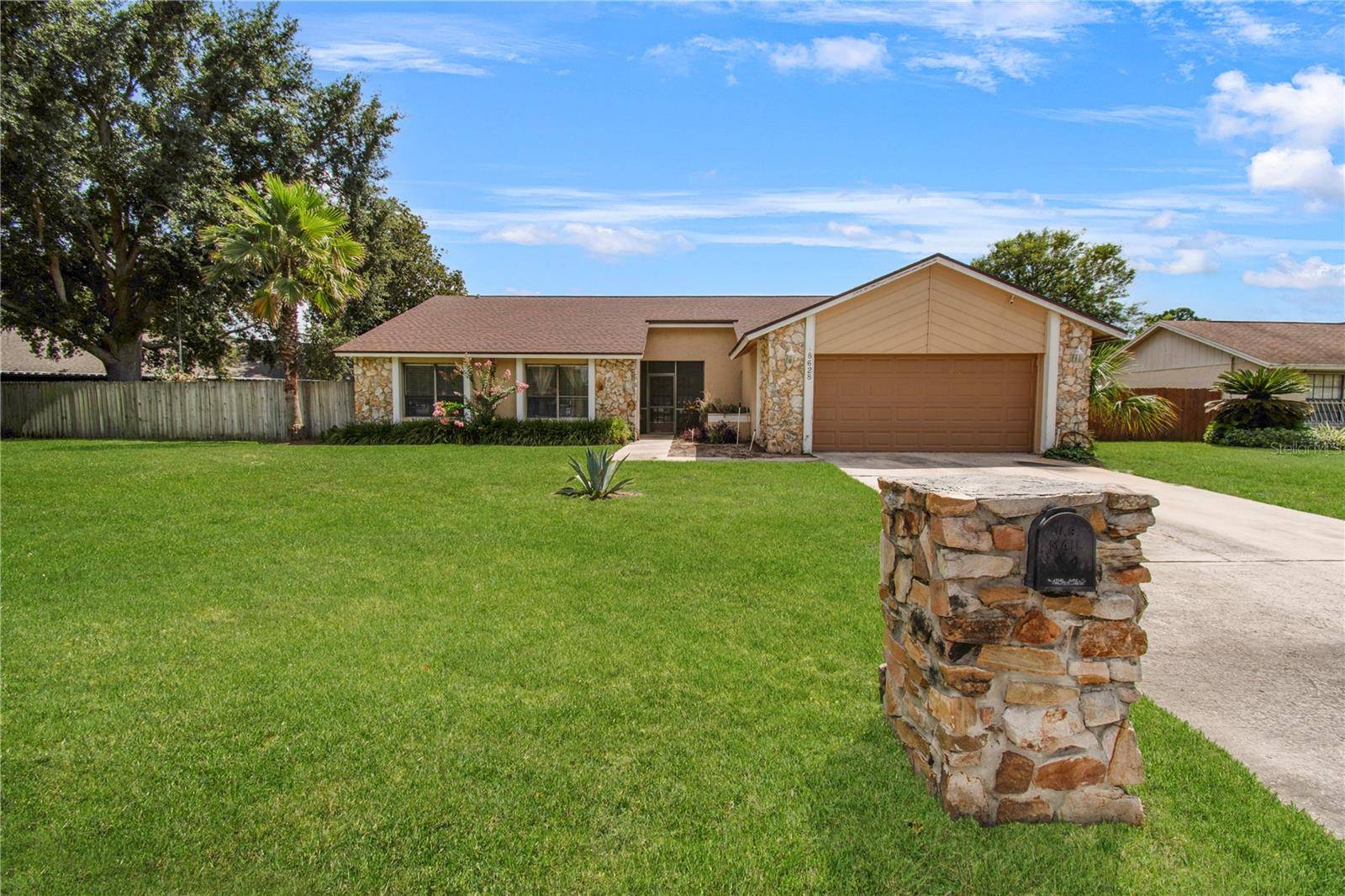 8628 GRANADA BLVD, Orlando, FL 32836