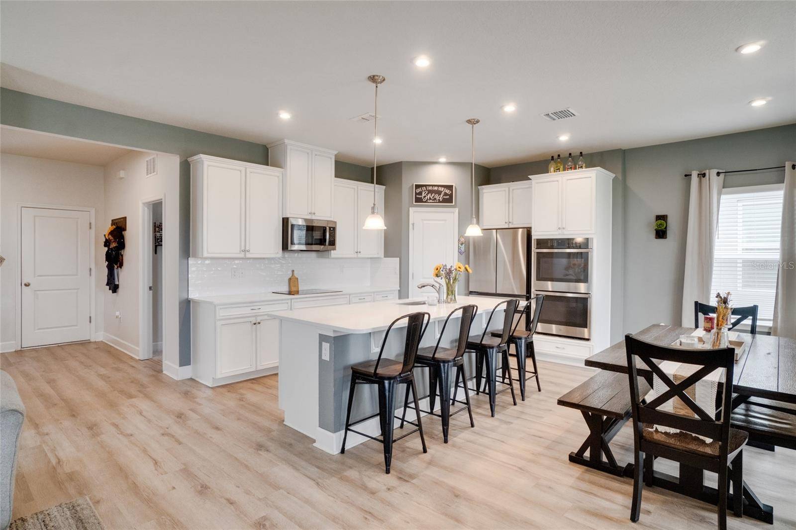 7024 LANIER FALLS RD, Deland, FL 32724