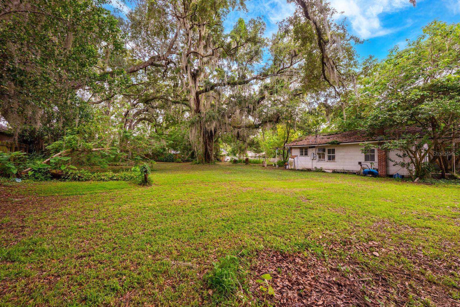 1102 HOFFNER AVE, Orlando, FL 32809