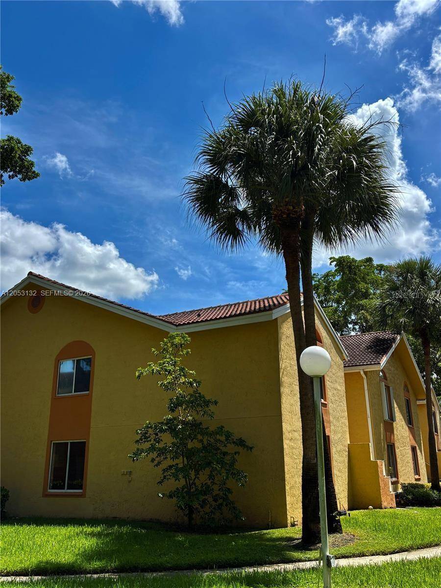 1040 CORAL SPRINGS CLB #1040, Coral Springs, FL 33071