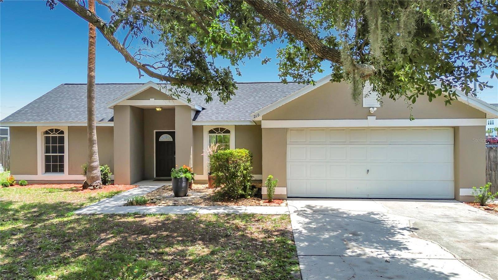 210 ROBBINS REST CIR, Davenport, FL 33896