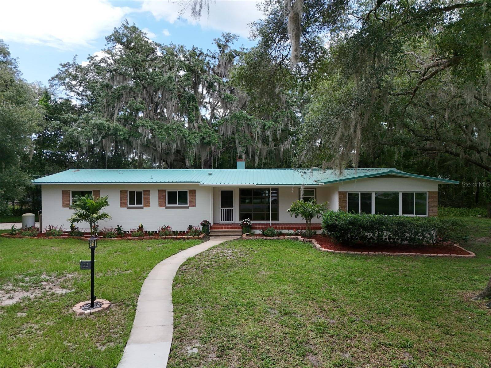 22 POINSETTIA DR, Deland, FL 32724
