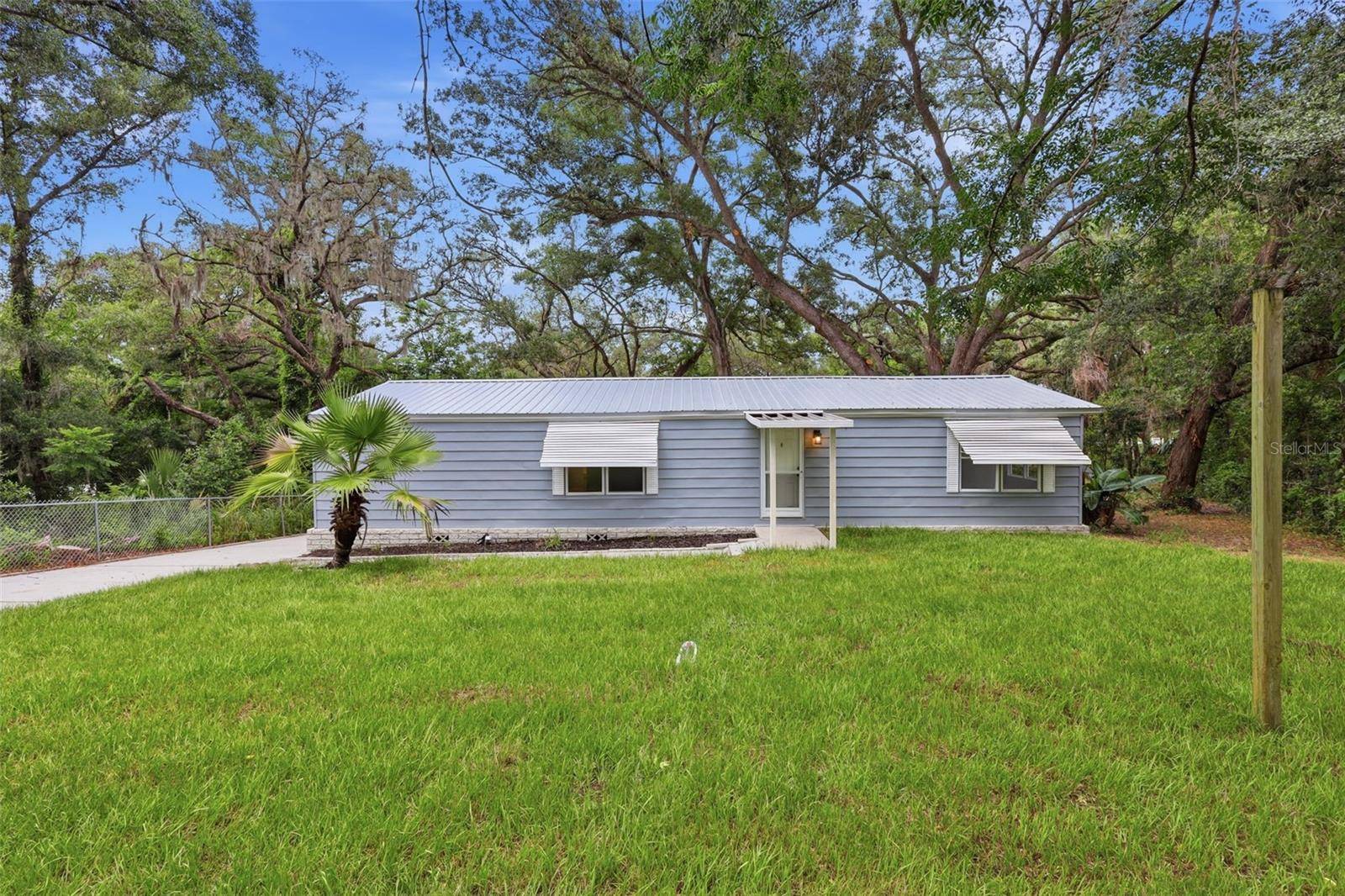 403 ACORN CIR, Fruitland Park, FL 34731