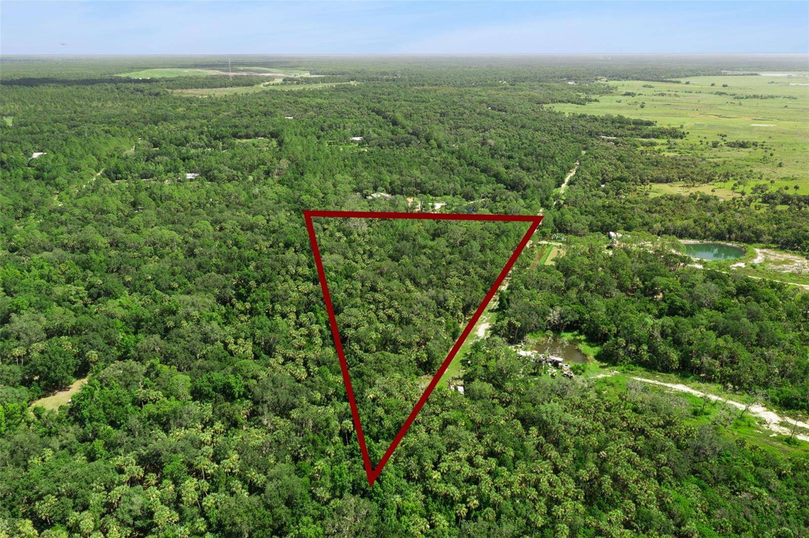 2401 CANVASBACK TRL, Geneva, FL 32732