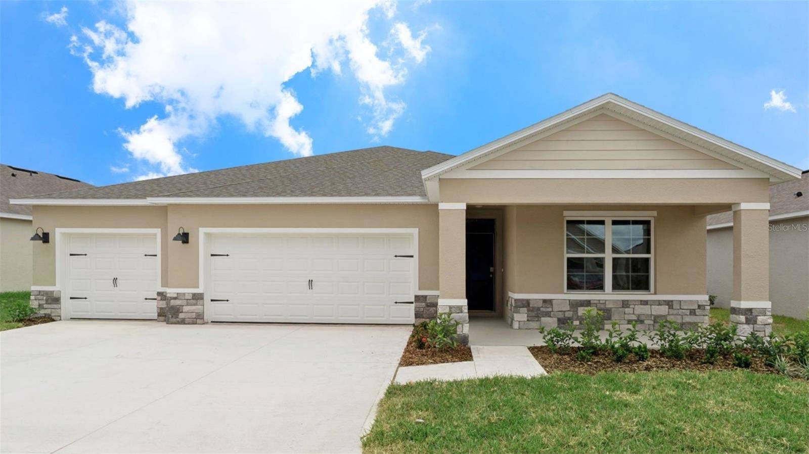 2976 GREY MOSS DR, St Cloud, FL 34773