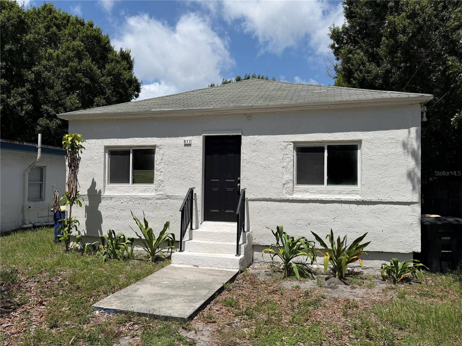 911 N 21ST ST, Fort Pierce, FL 34950
