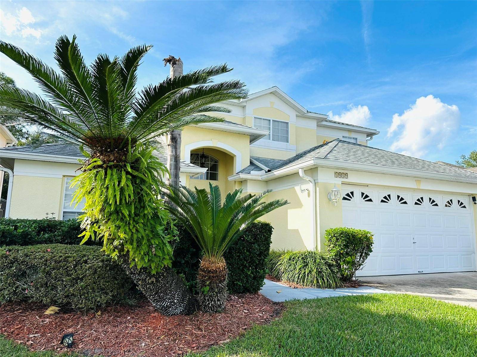 1049 LAKE BERKLEY DR, Kissimmee, FL 34746