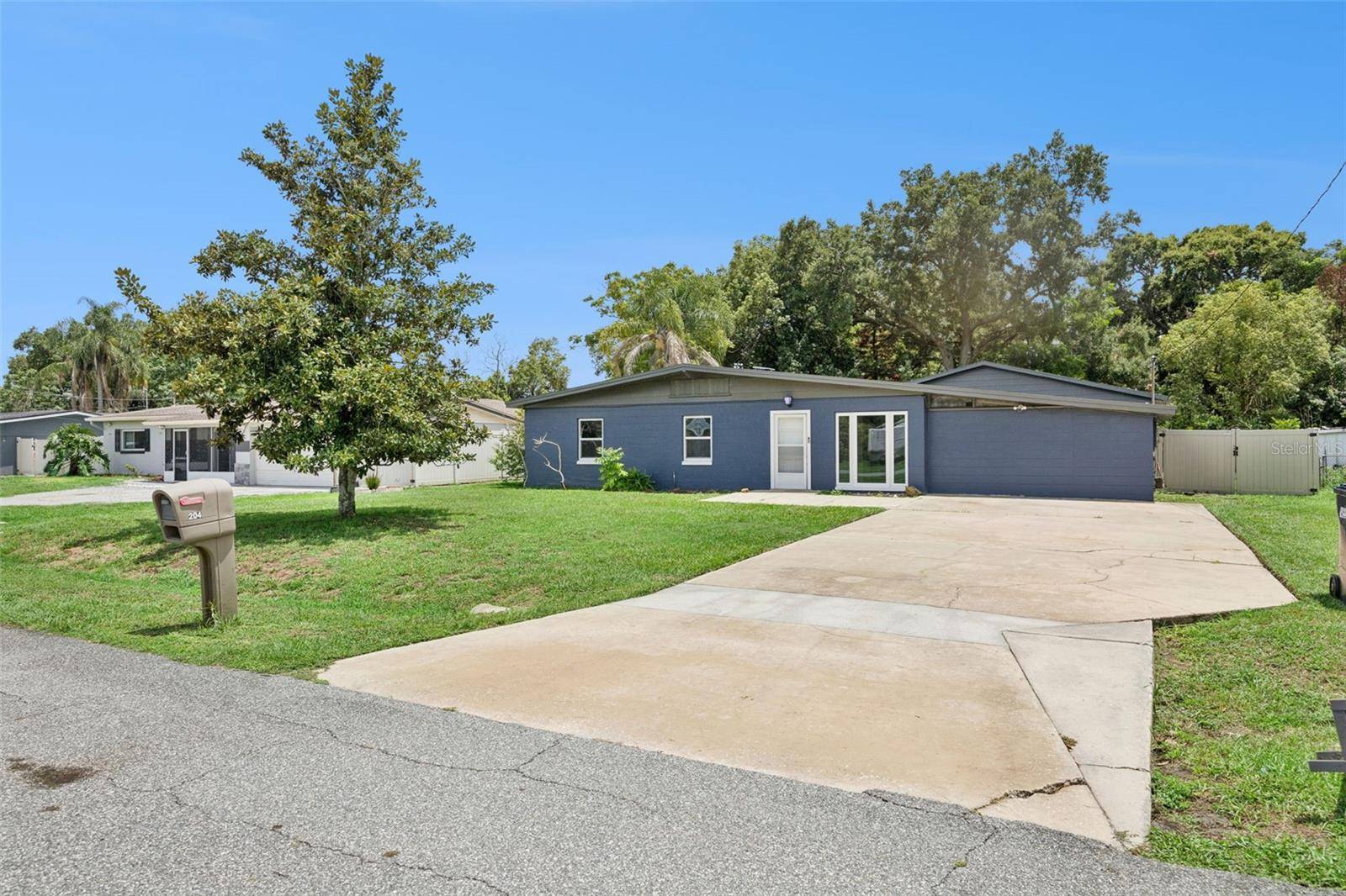 204 W BUCHANON AVE, Orlando, FL 32809