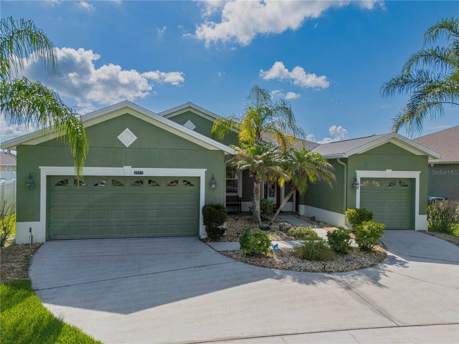 2317 CROSSTON CIR, Orlando, FL 32824