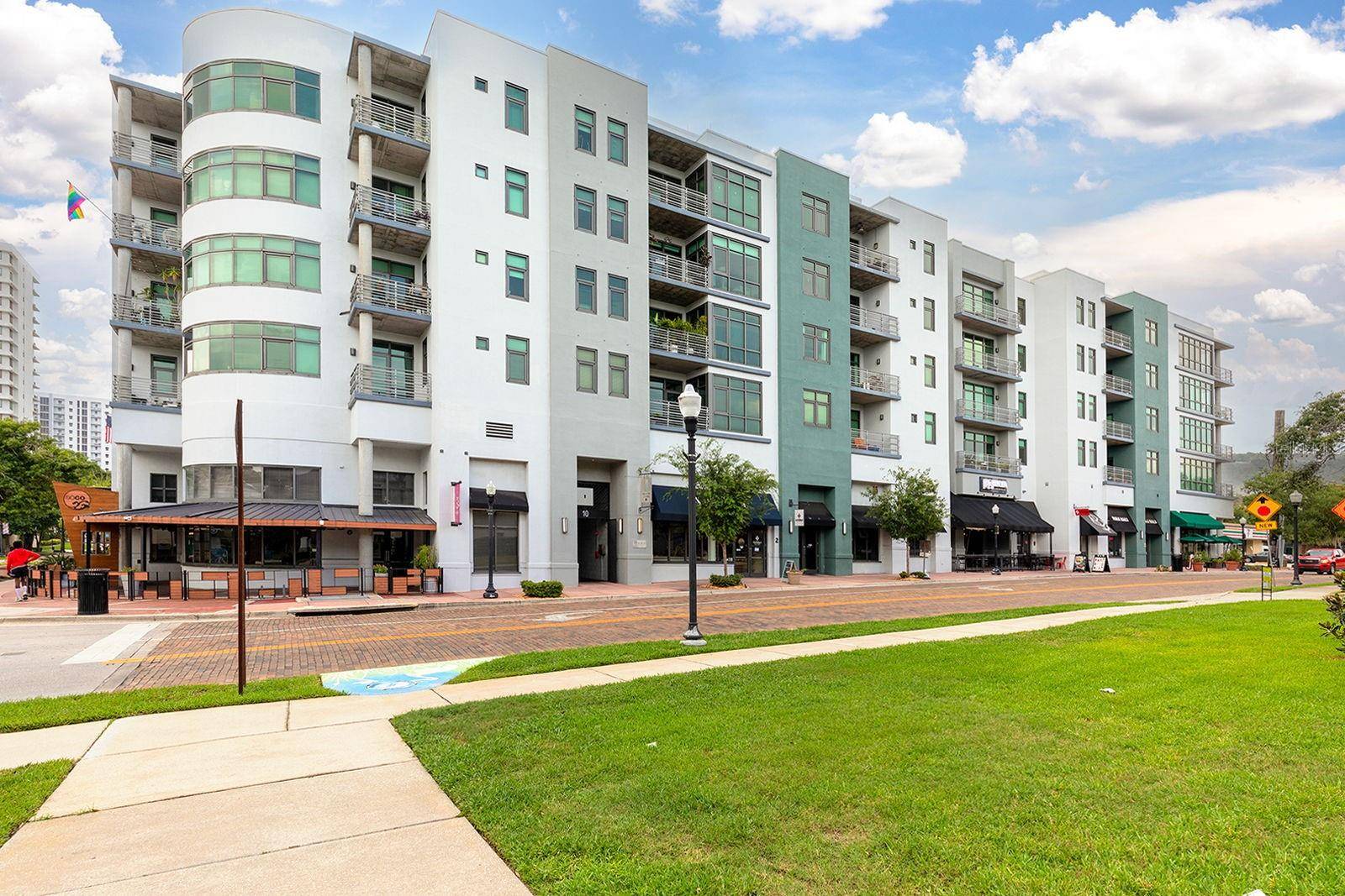 10 N SUMMERLIN AVE #14, Orlando, FL 32801