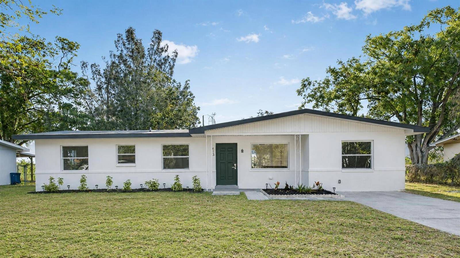 413 COUNTRY CLUB DR, Oldsmar, FL 34677