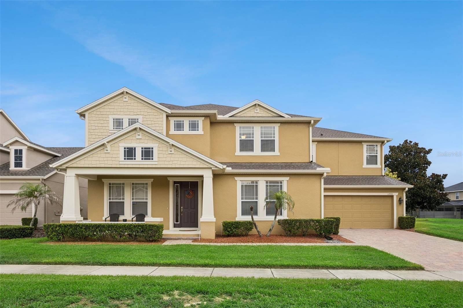 11942 SHELTERING PINE DR, Orlando, FL 32836