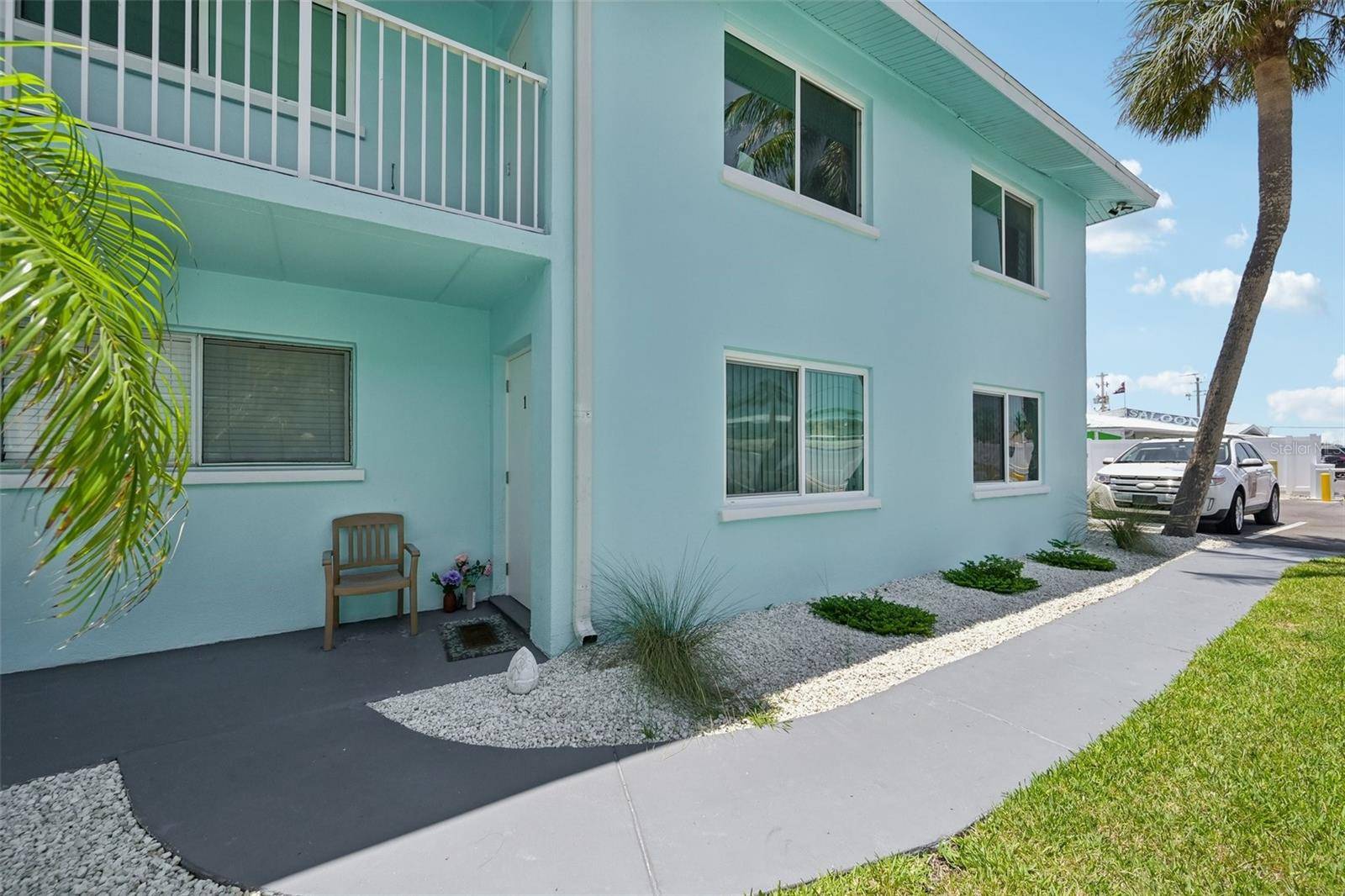 117 7TH ST N #1, Bradenton Beach, FL 34217