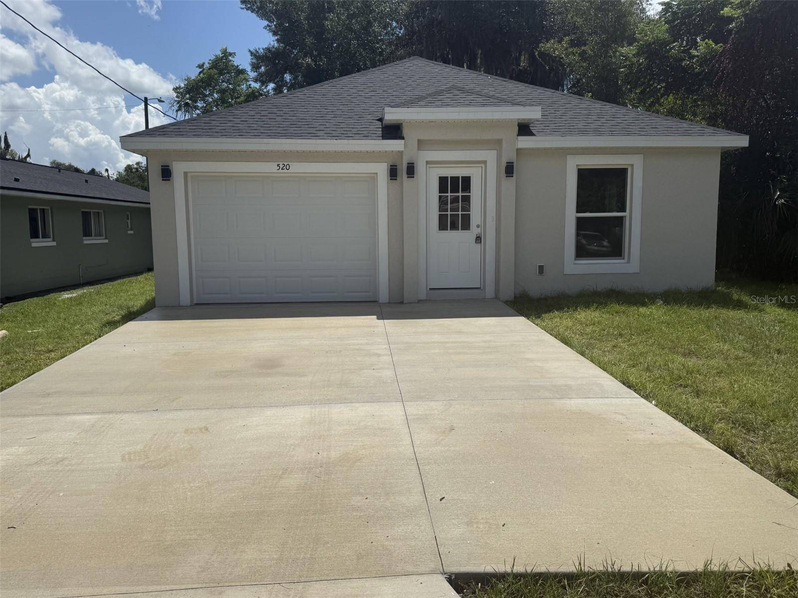 520 W BERESFORD AVE, Deland, FL 32720