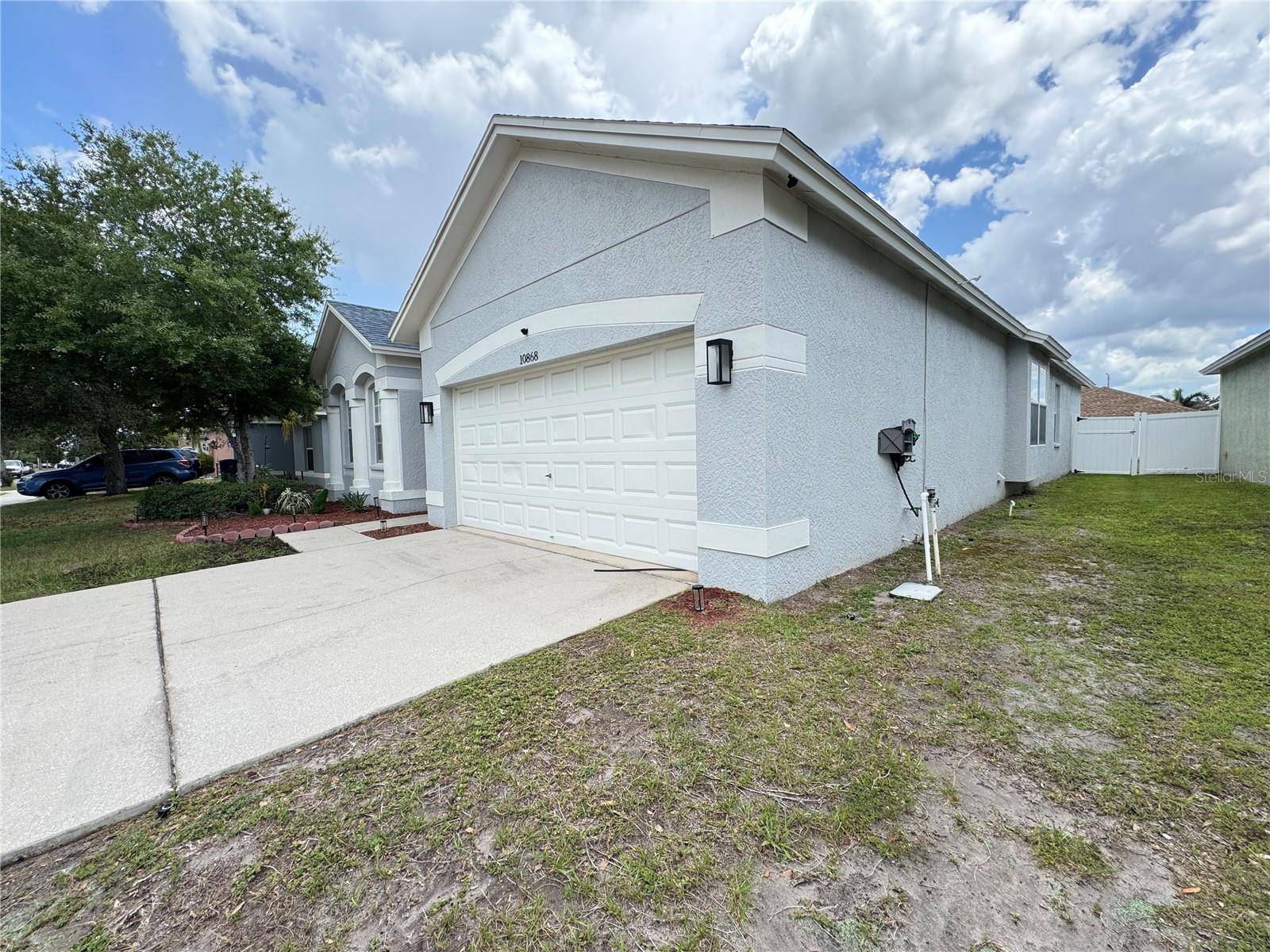 10868 STANDING STONE DRIVE, Wimauma, FL 33598