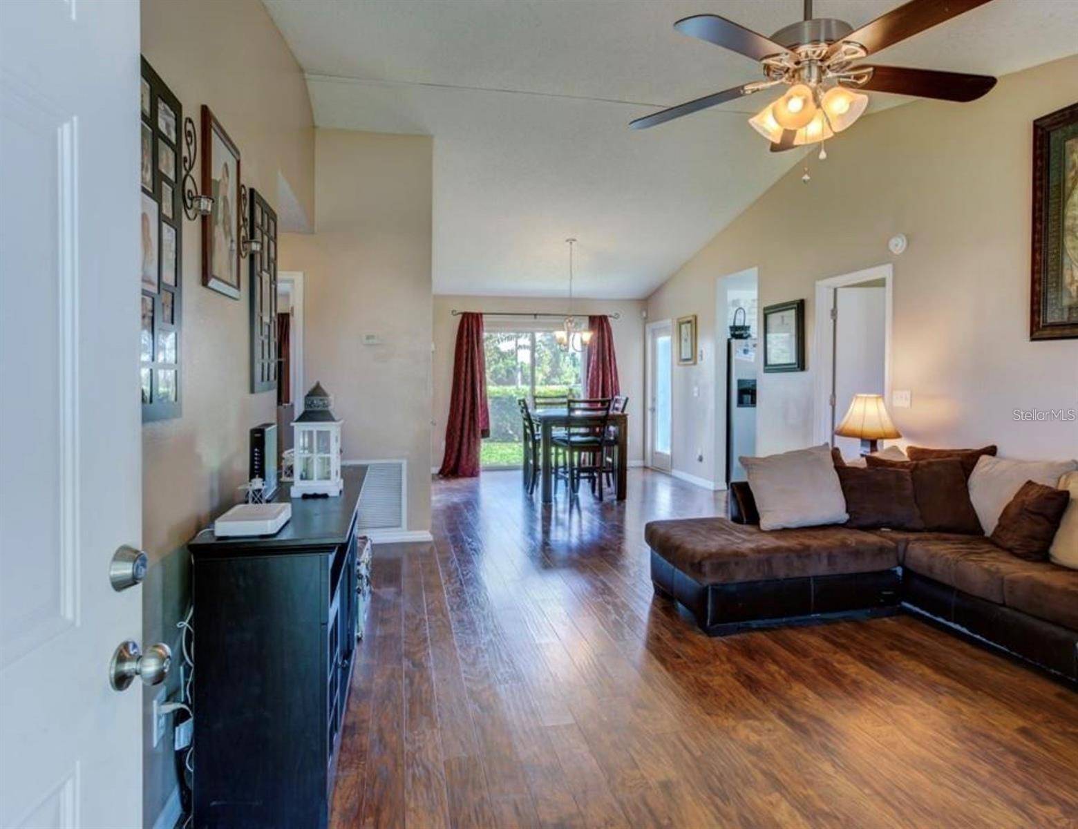 1730 TROPICAL CT, Tavares, FL 32778