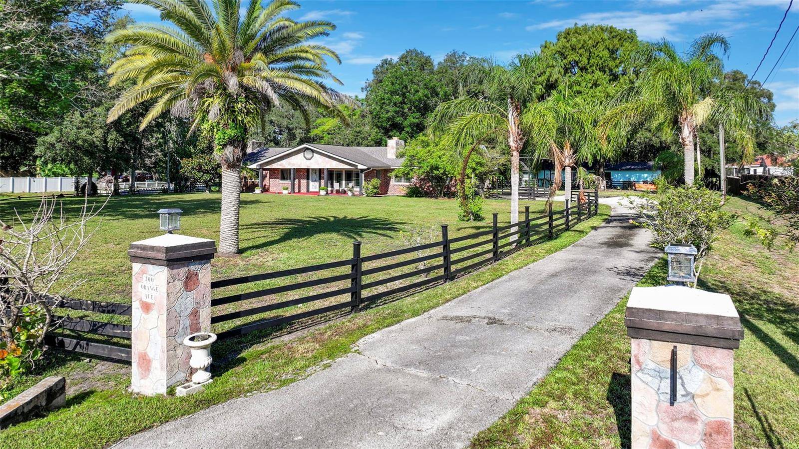 298-300 ORANGE AVE, St Cloud, FL 34769